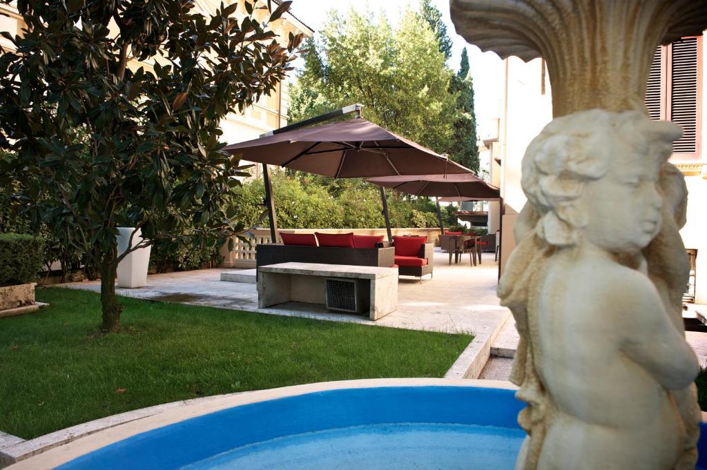 Boutique Hotel & Spa Villa Dei Platani Foligno Exterior photo